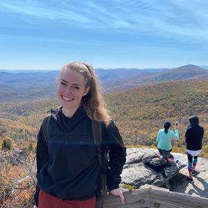 Meet your Posher, Katelyn